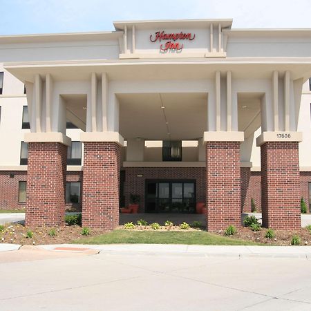 Newly Renovated Hampton Inn Omaha West Lakeside Exterior photo